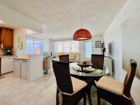 388 Chatham S, West Palm Beach, FL 33417