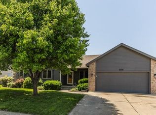 2336 River Trail Rd, Salina, KS 67401