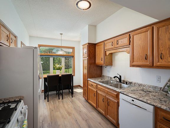 4th image of 18430 Pine Cone Dr APT 1
