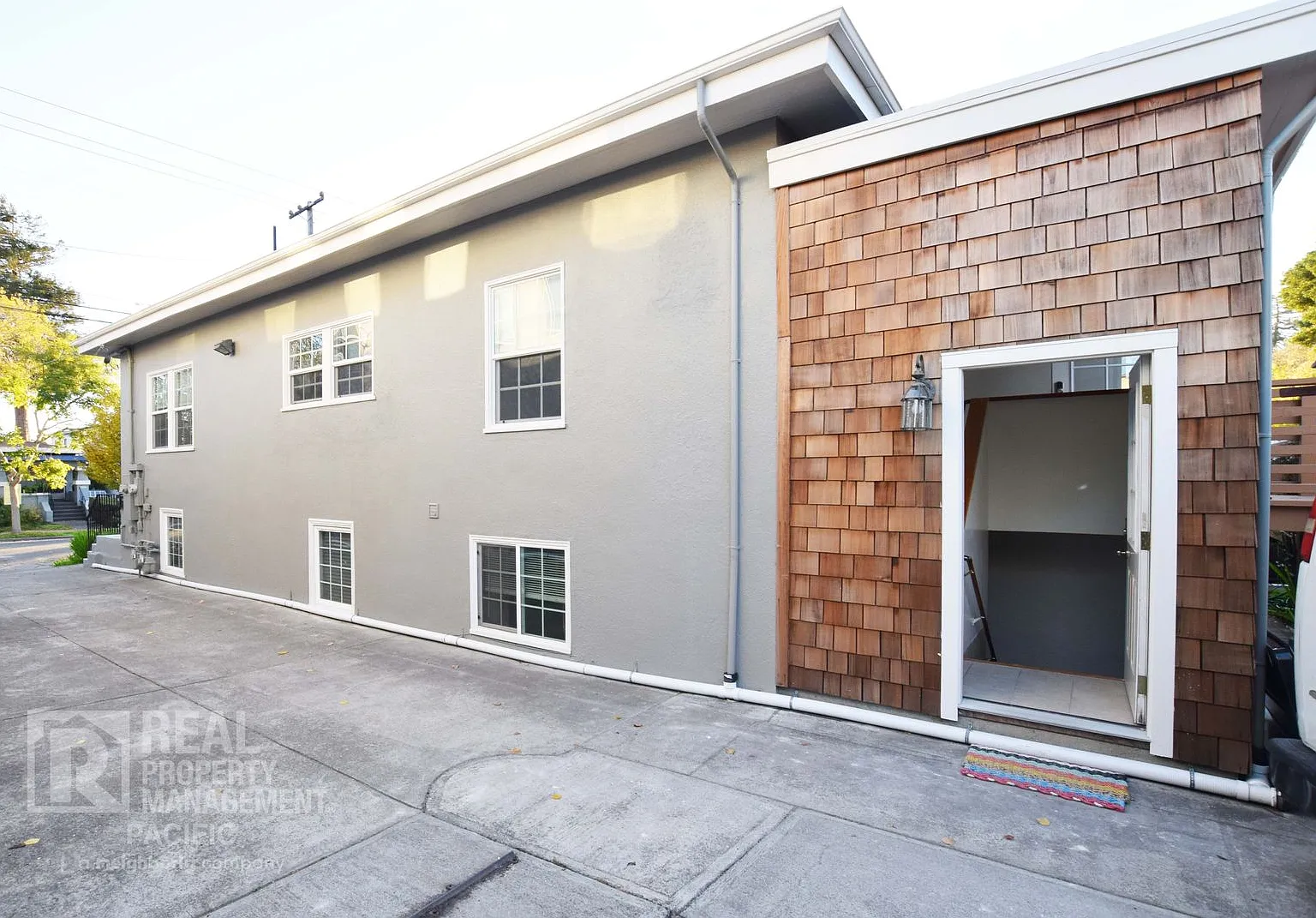 1435 Parker Street — Photo 2