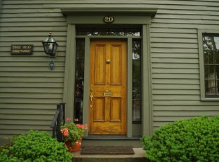 20 Pearl St, Groton, CT 06340