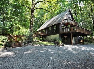 555 Locust St, Mertztown, PA 19539