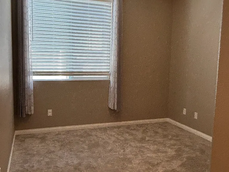 10709 Desert View Pl — Photo 20