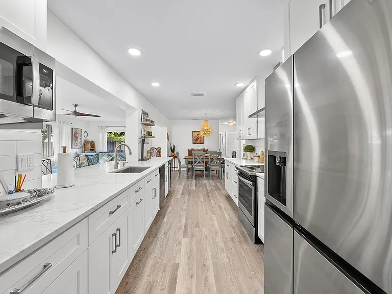 517 Gulf Rd — Photo 13