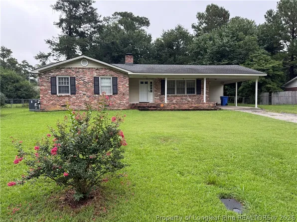 6427 Freeport Rd, Fayetteville, NC 28303