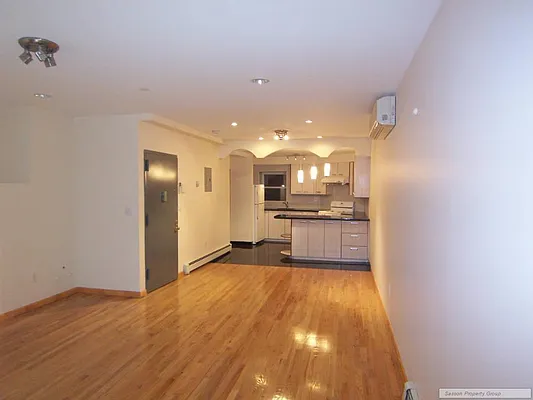 Rented by E Property Group | media 7