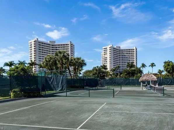 260 Seaview Ct, Marco Island, FL