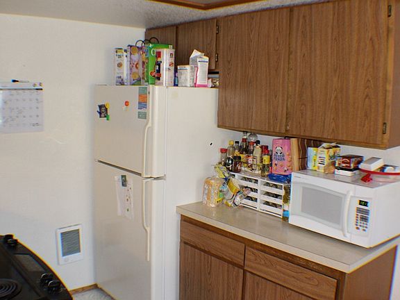 3rd image of 20110 2nd Avenue Ct E