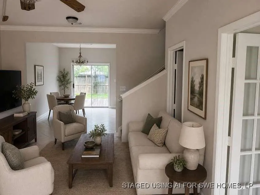 4 bed, 2.5 bath, 1572 sqft, $1,999 — Photo 2