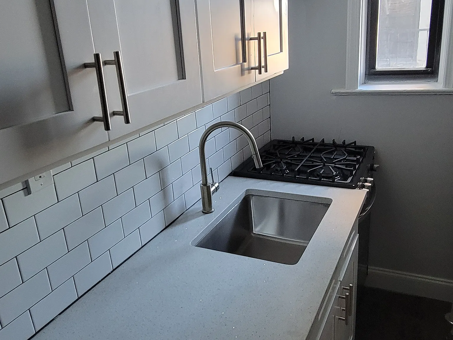 111 Garrison Avenue — Photo 3