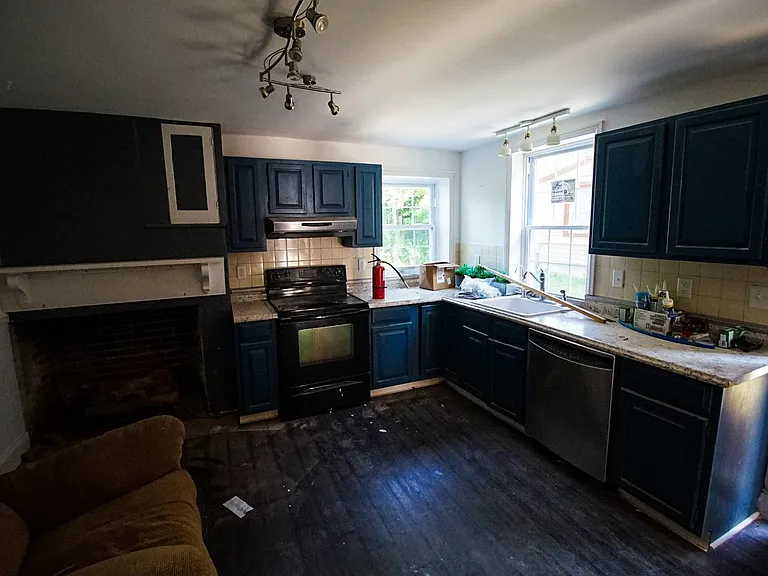 32 Market St — Photo 8