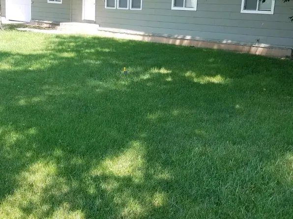 4500 Parkway Ave, McHenry, IL 60050