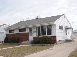 2844 S 67th St, Milwaukee, WI 53219
