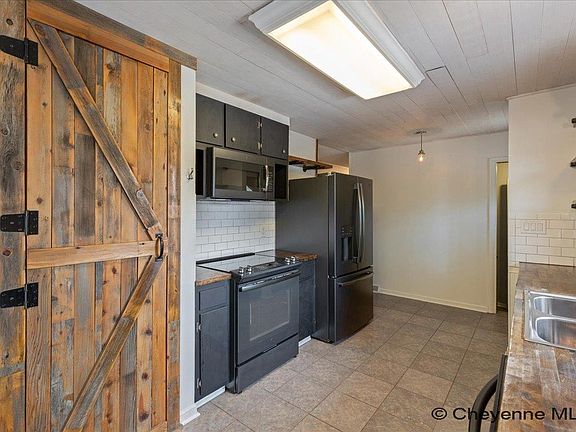 5th image of 4508 E 10th St