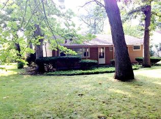 1017 White Oak Dr, South Bend, IN 46617