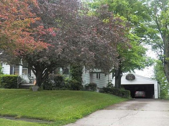 3rd image of 15 Homestead Dr