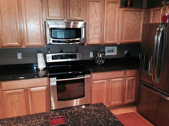2nd image of 2924 N 111th Ln