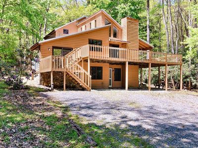 140 Spring Lake Rd, Maggie Valley, NC, 28751