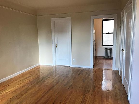 5th image of 9323 218th St APT D12