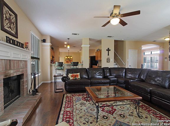 4th image of 12711 Blackstone Ct
