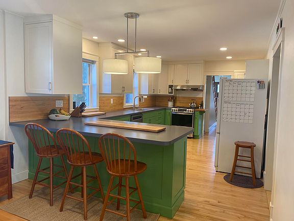 5th image of 64 Congress Street