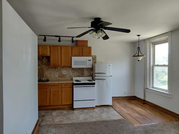 25 S William St APT 4, Johnstown, NY 12095