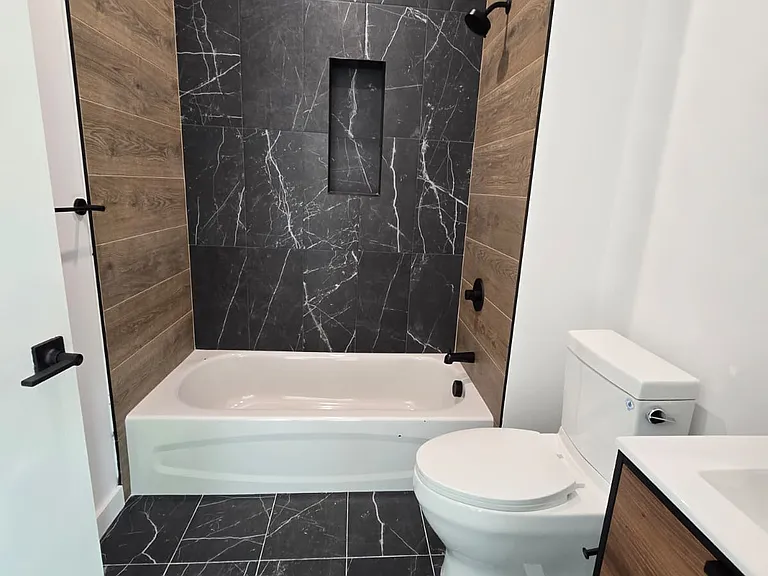 74 Webster St #2FF — Photo 5