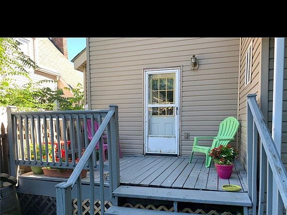 4th image of 129 Milnor Ave