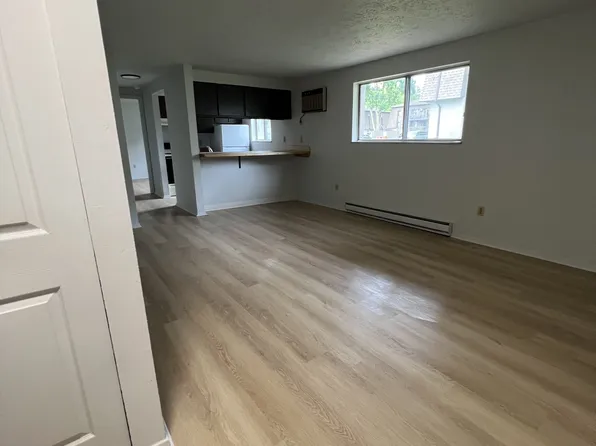1885 Turner Blvd #B, Elyria, OH 44035