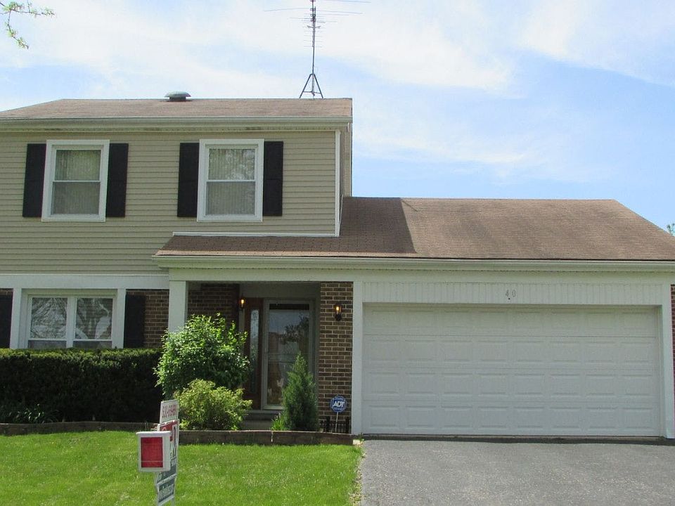 1st image of 40 Rosewood Dr