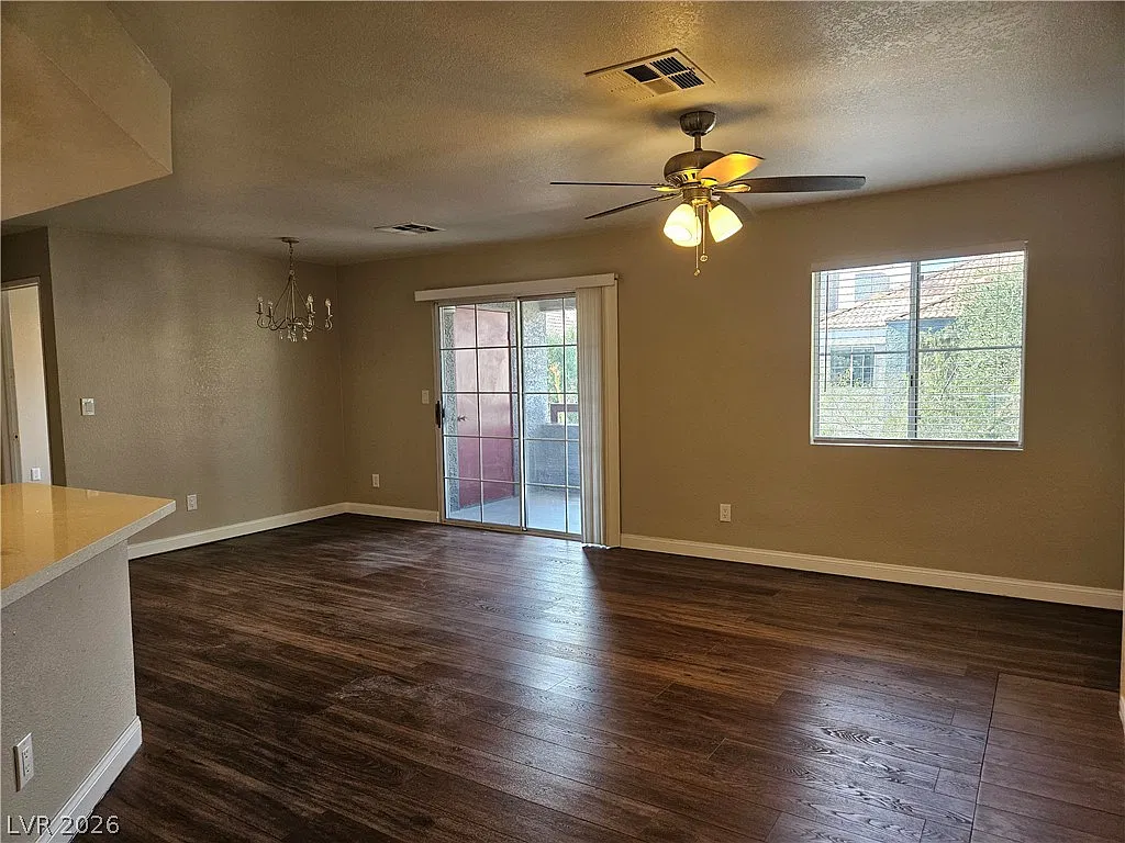 1 bed, 730 sqft, $1,195 — Photo 2