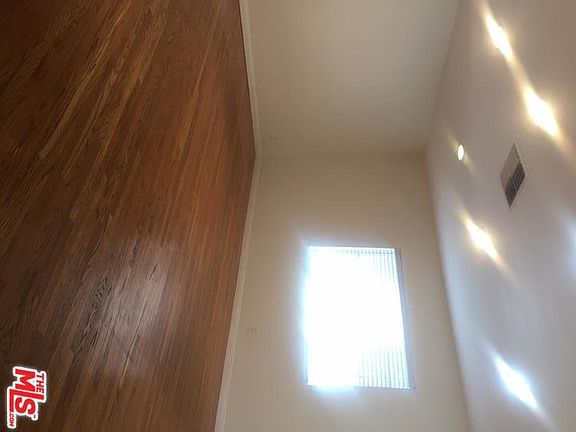 3rd image of 6701 Glade Ave