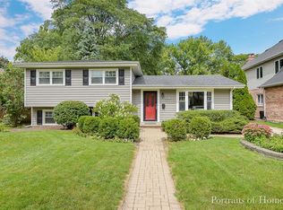 1917 E Evergreen St, Wheaton, IL 60187