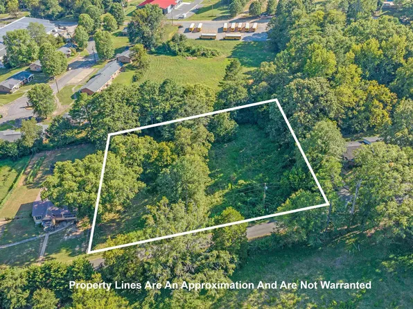 Hall Ave, Collinsville, AL 35961