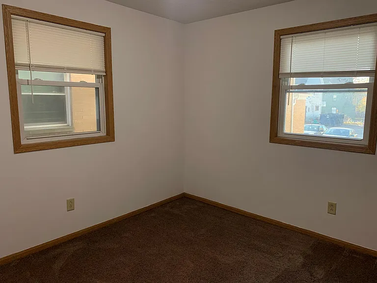 211 Park Ave #3 — Photo 11