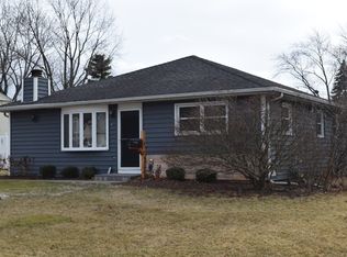 2701 Sigwalt St, Rolling Meadows, IL 60008