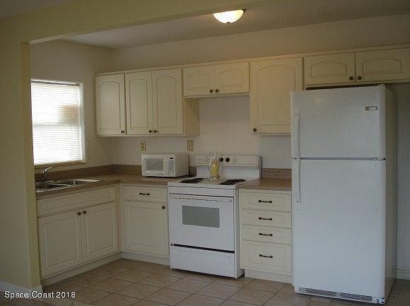 2nd image of 1403 S Miramar Ave APT D