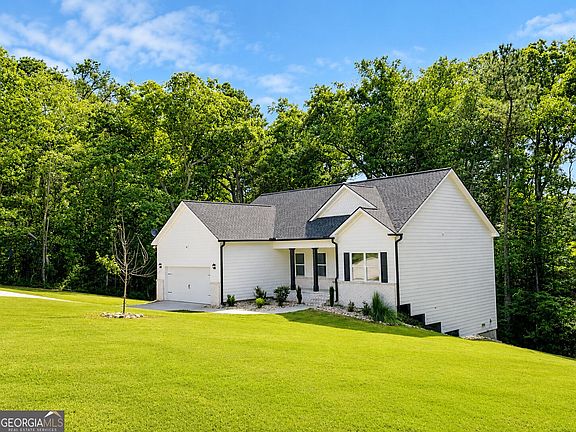 2nd image of 307 Tara Ct