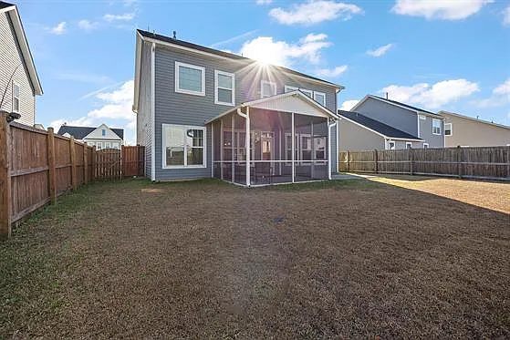 4 bed, 3.0 bath, 2877 sqft, $2,595 — Photo 2