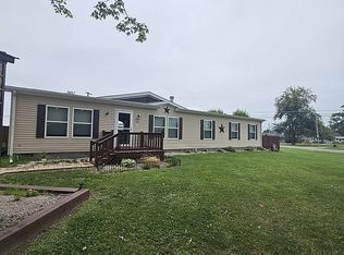 810 F St NE, Linton, IN 47441