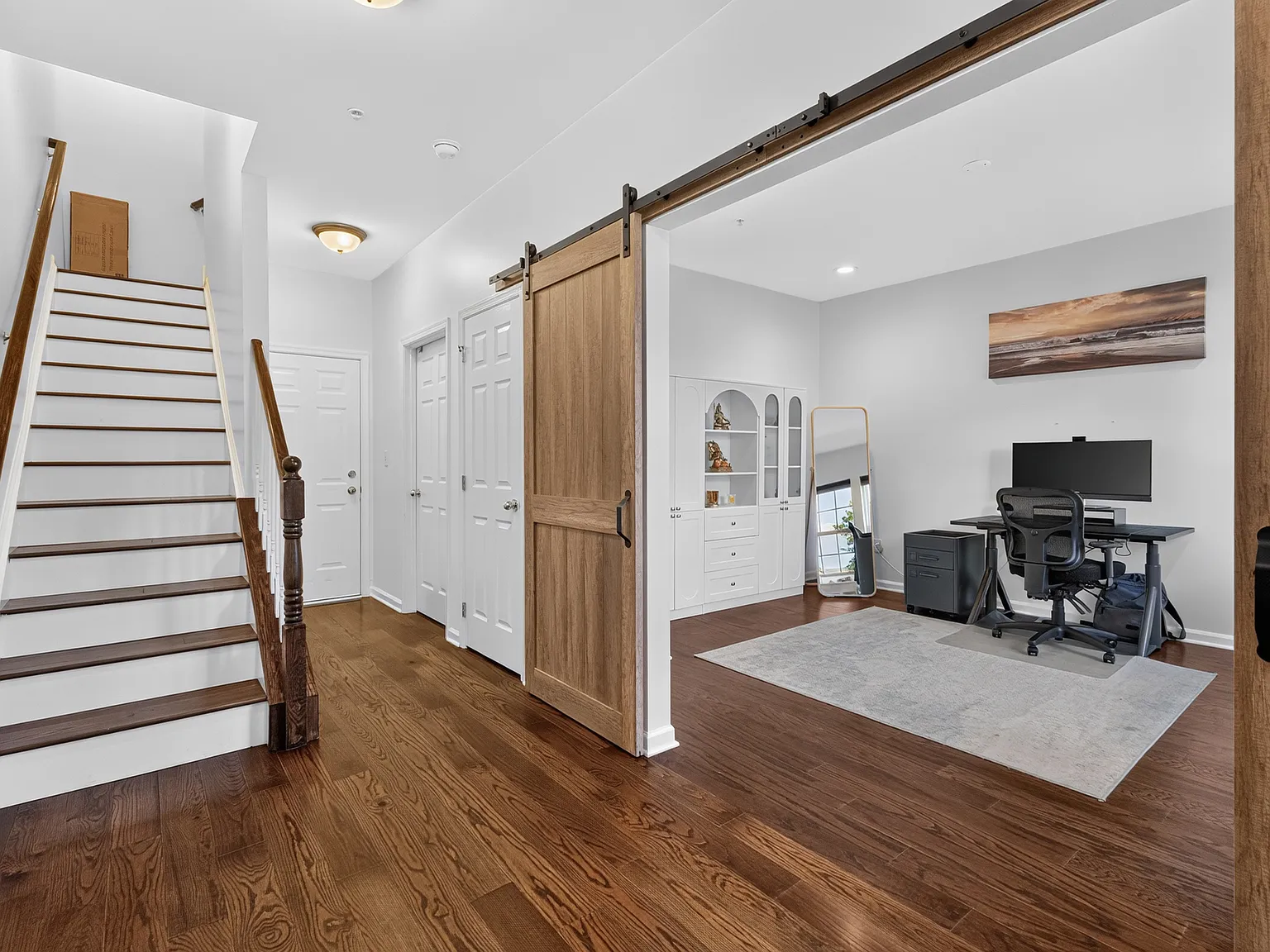 4 bed, 2.5 bath, 1935 sqft, $4,700 — Photo 3