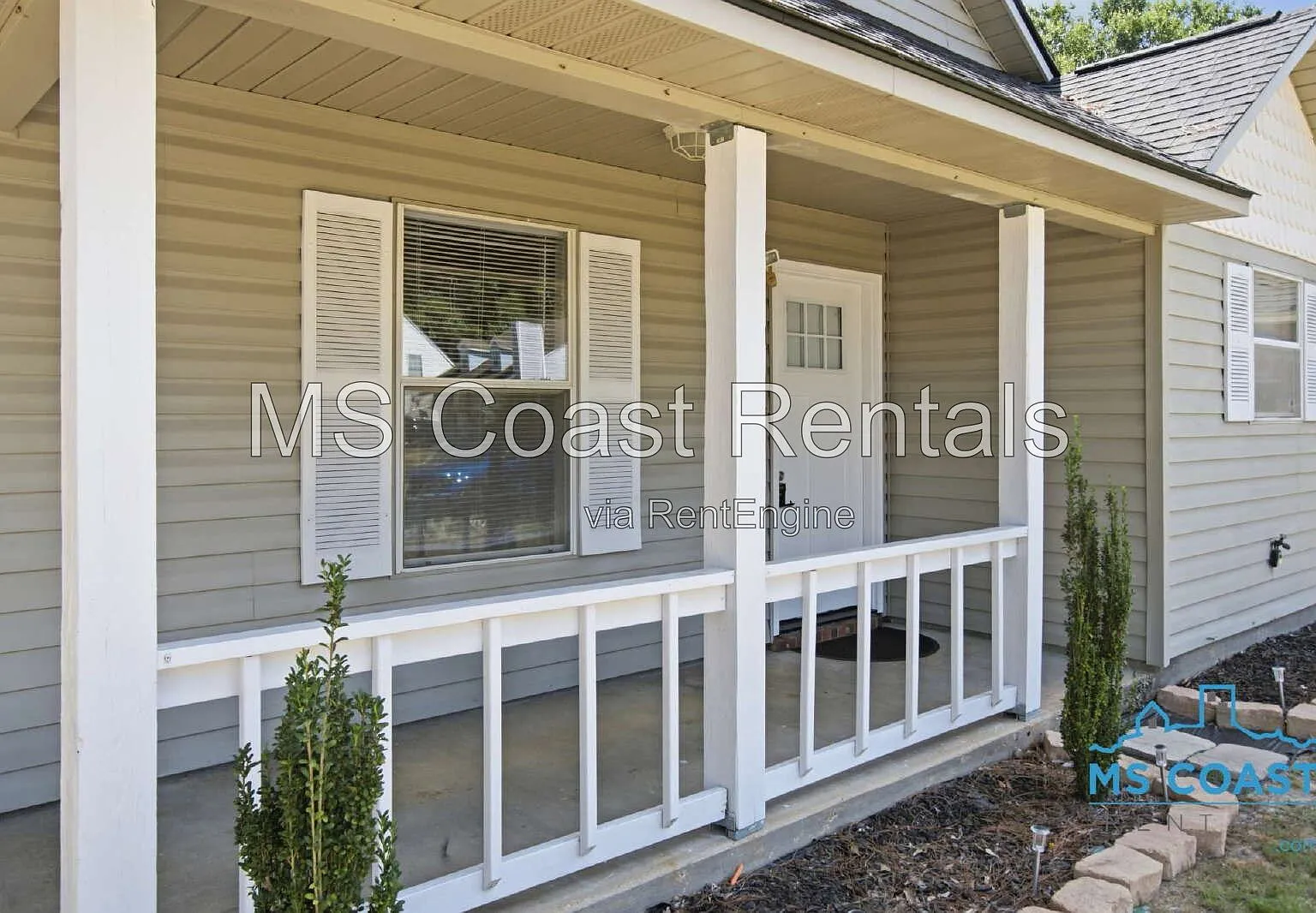 3 bed, 2.0 bath, 1307 sqft, $1,749 — Photo 3