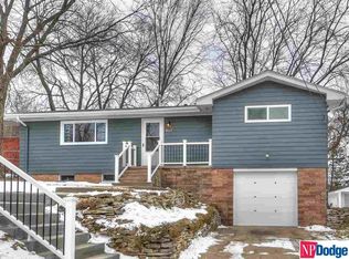 807 Jewell Rd, Bellevue, NE 68005