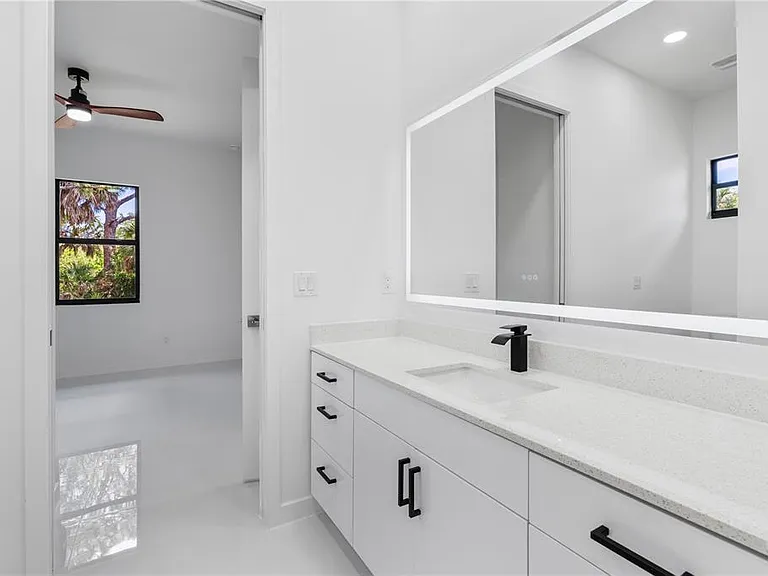 10070 Flat River St — Photo 18