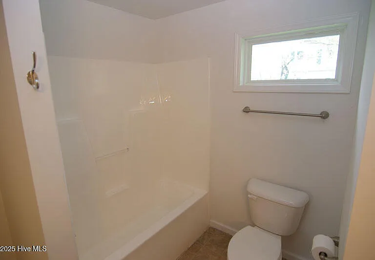 462 Snow Hill St — Photo 12