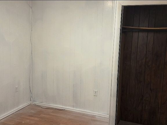5th image of 236 S Oak St #4