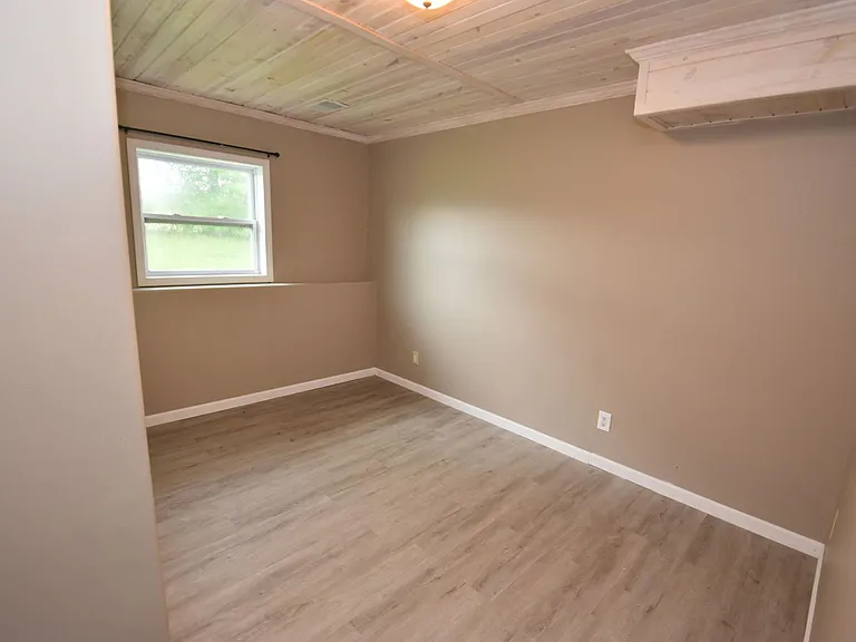 10600 Brummitt Rd — Photo 33