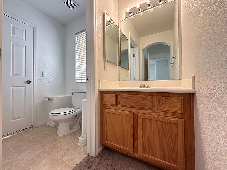 10452 Mihela Ave — Photo 14