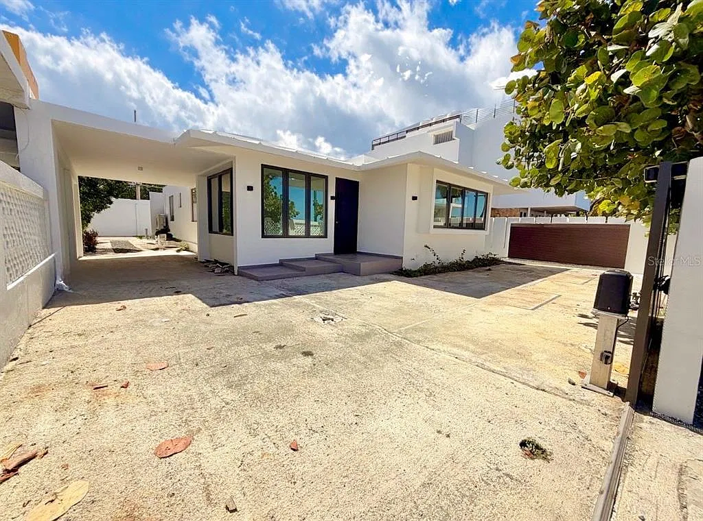 3 bed, 3.0 bath, 1615 sqft, $11,000 — Photo 1