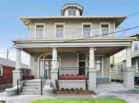 3208 Palmyra St, New Orleans, LA